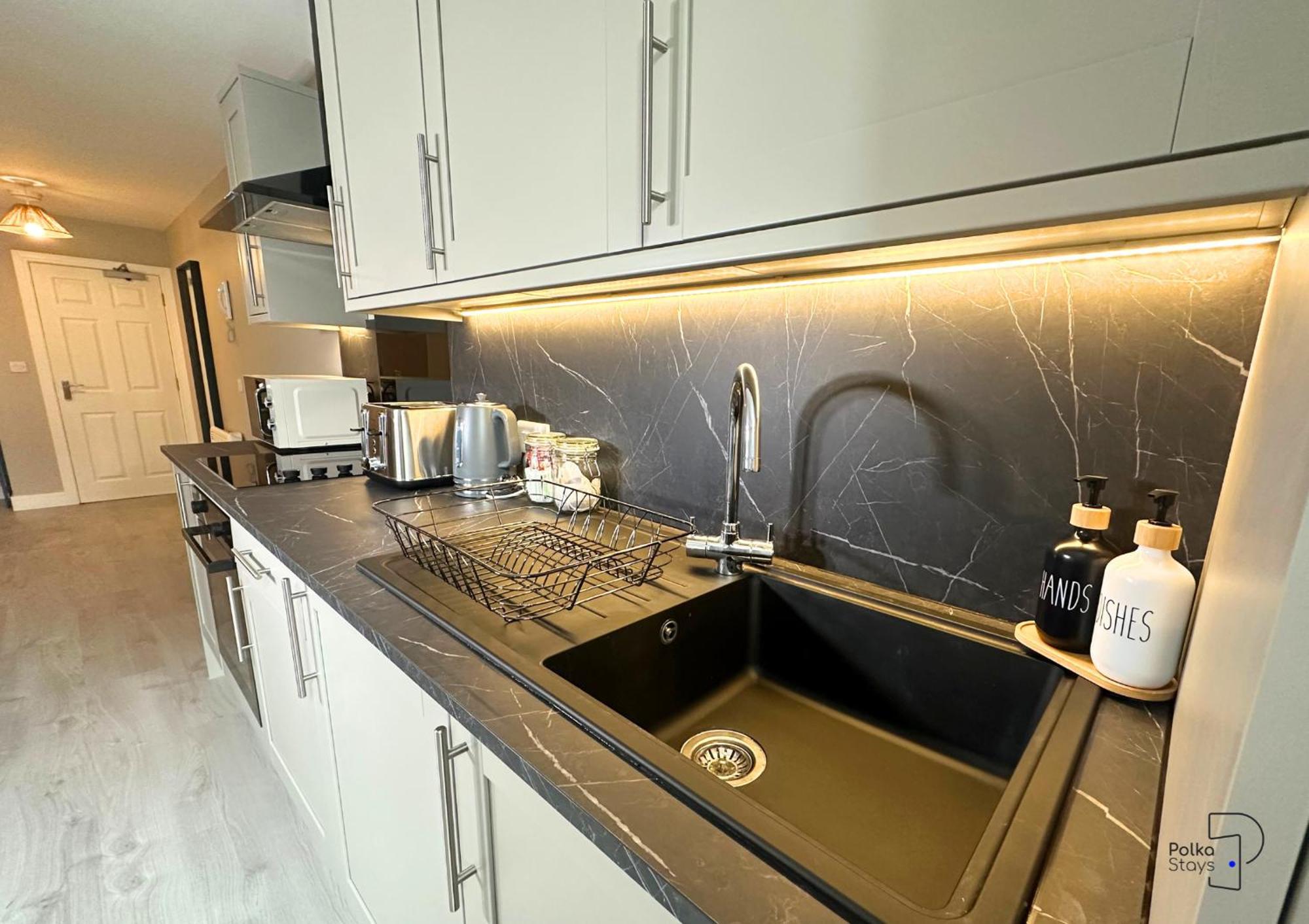 Hanley, Stoke - Modern Spacious Apartments By Polkastays 외부 사진