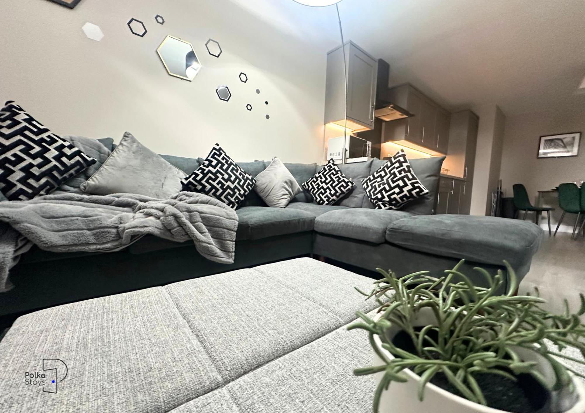 Hanley, Stoke - Modern Spacious Apartments By Polkastays 외부 사진